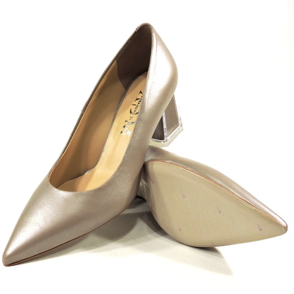 WOMEN'S LEATHER PAMPS - Picture 7 of 8